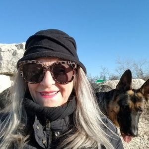 Meet your Posher, Bonnie